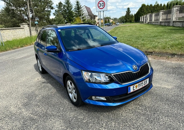 Skoda Fabia cena 29900 przebieg: 103000, rok produkcji 2017 z Świecie małe 407